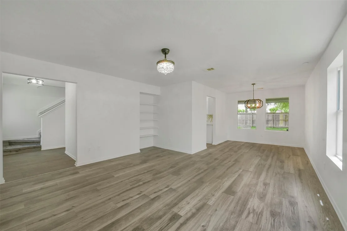 Photo of 2811 Packard Elm Street