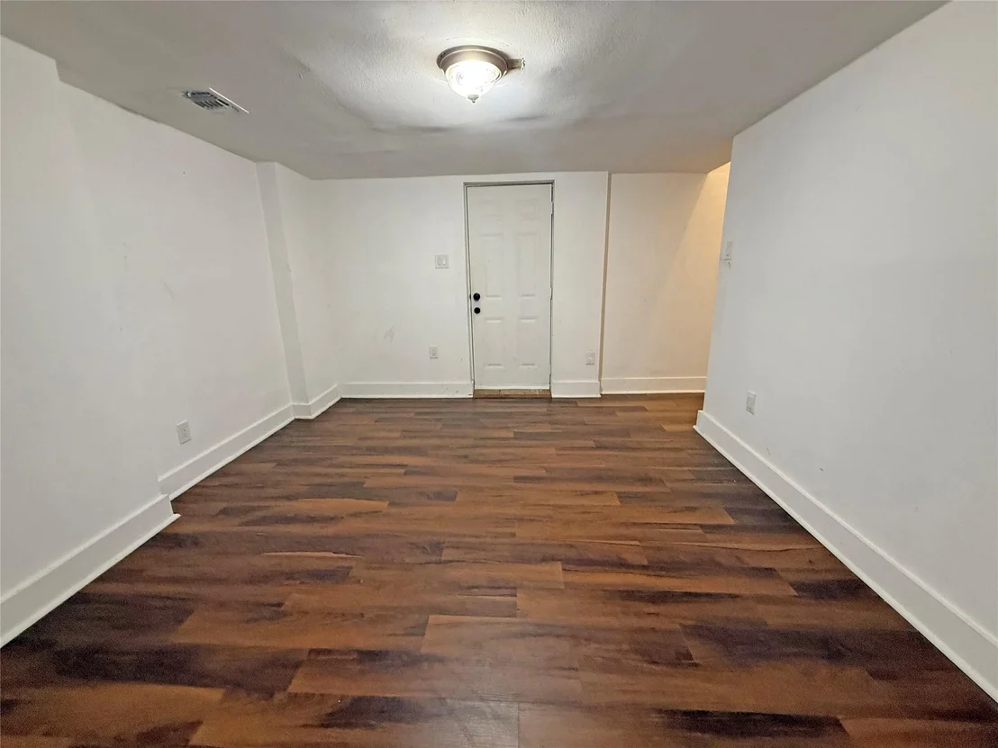 Photo of 1415 Moody Avenue