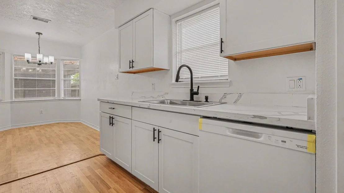 Photo of 4523 Hemlock Drive