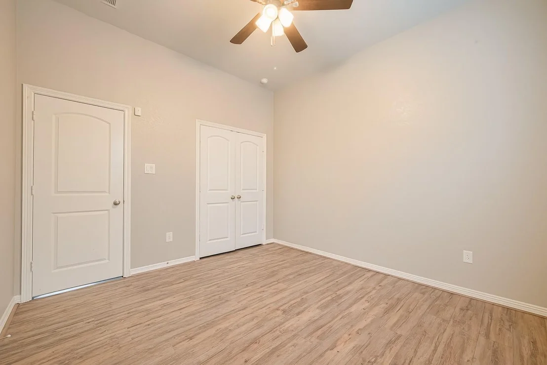Photo of 28110 Long Mill Lane