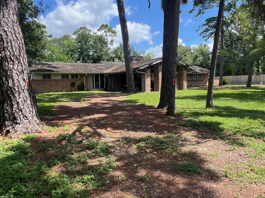 Photo of 9302 Memorial Drive