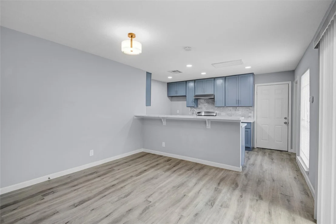 Photo of Unit D at 5703 Easthampton Drive