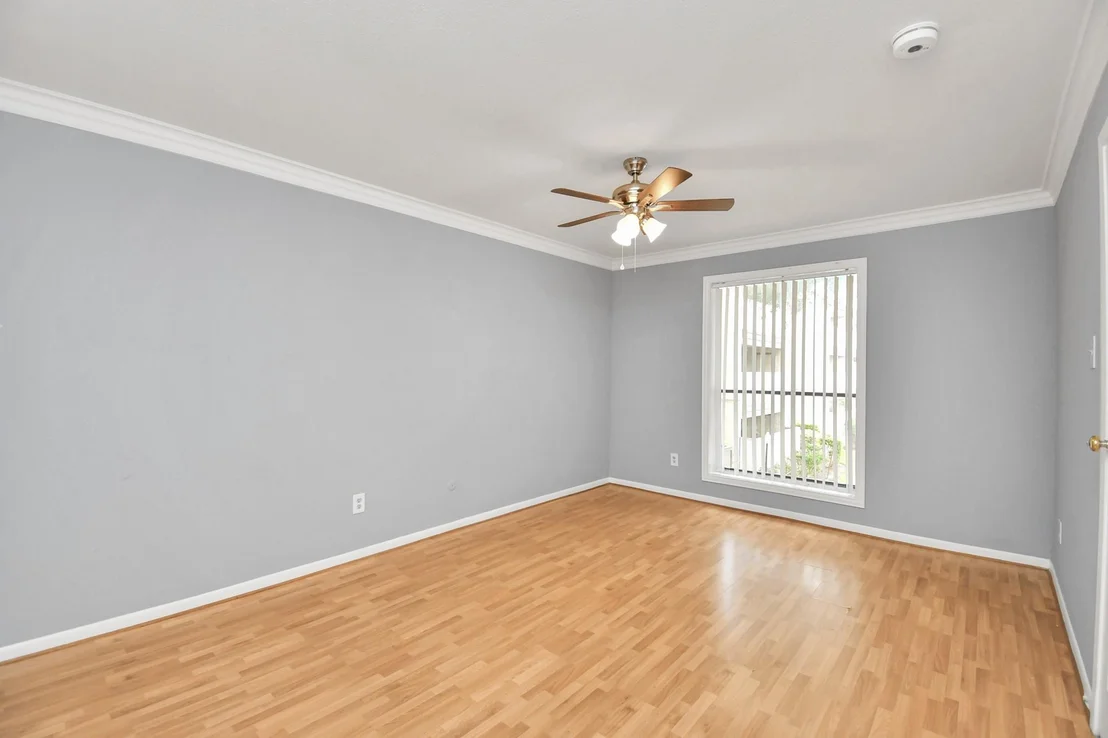 Photo of Unit 21 at 3065 Walnut Bend Lane