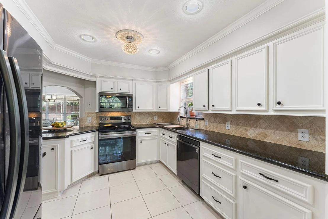 Photo of 618 Brook Hollow Drive