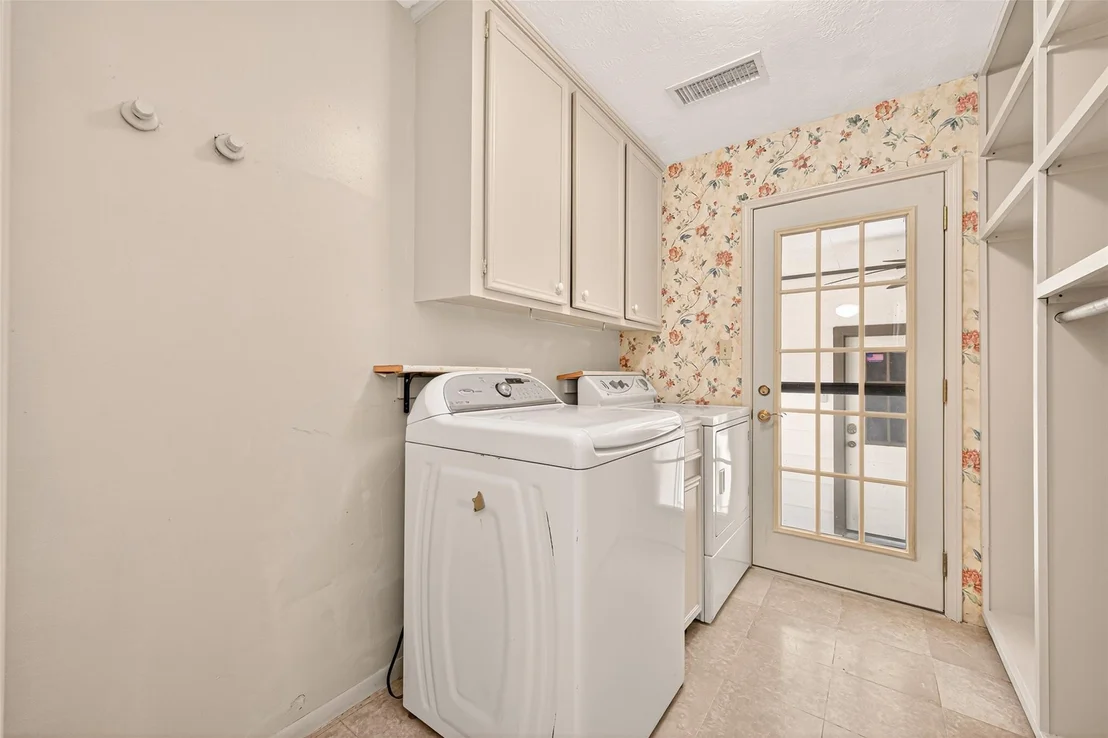 Photo of 614 Orangewood Drive