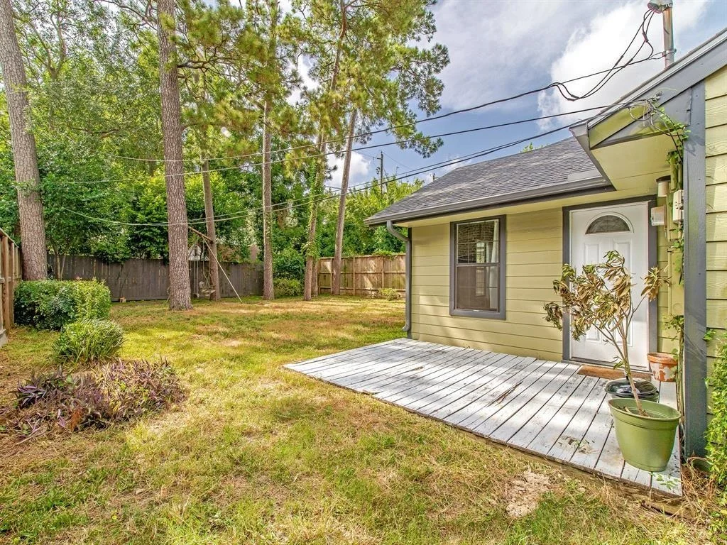 Photo of 1441 Chamboard Lane