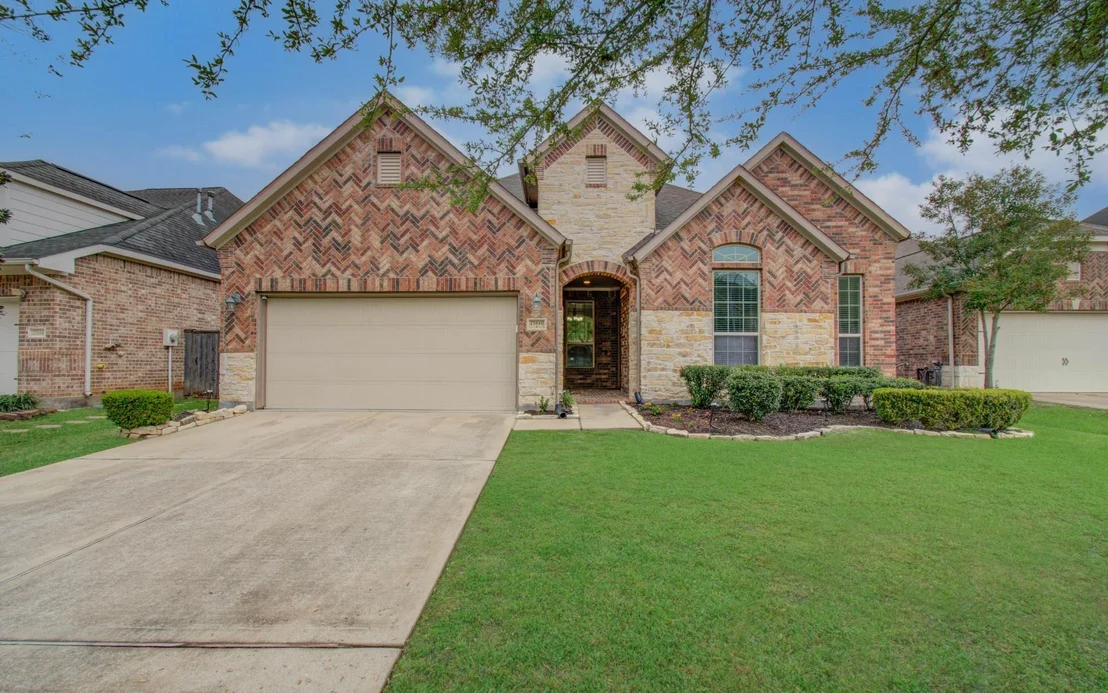 Photo of 27610 Dalton Bluff Court