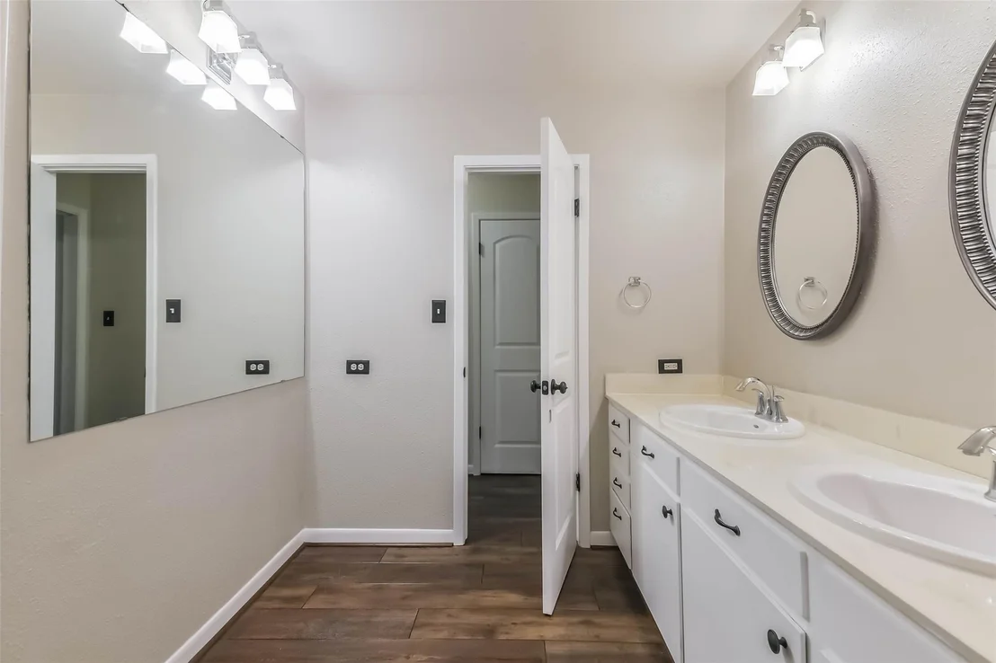 Photo of 1210 Timber Lane