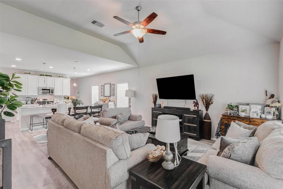 Photo of 21650 Calico Bush Trail