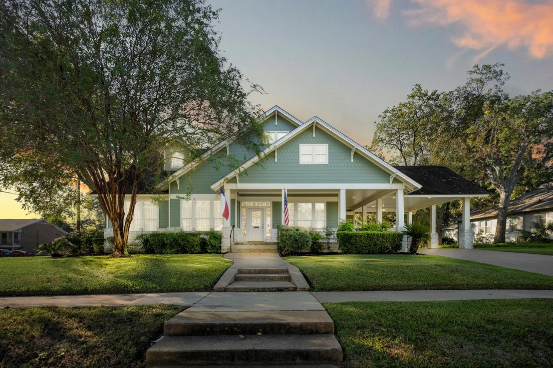Photo of 603 W Third Street