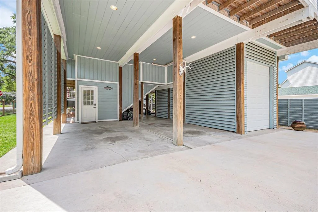 Photo of 817 Bryan Avenue
