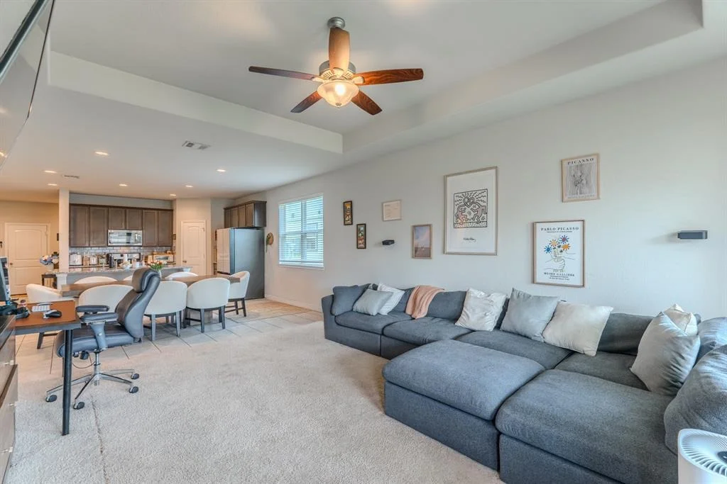 Photo of 17619 Harbourfront Road