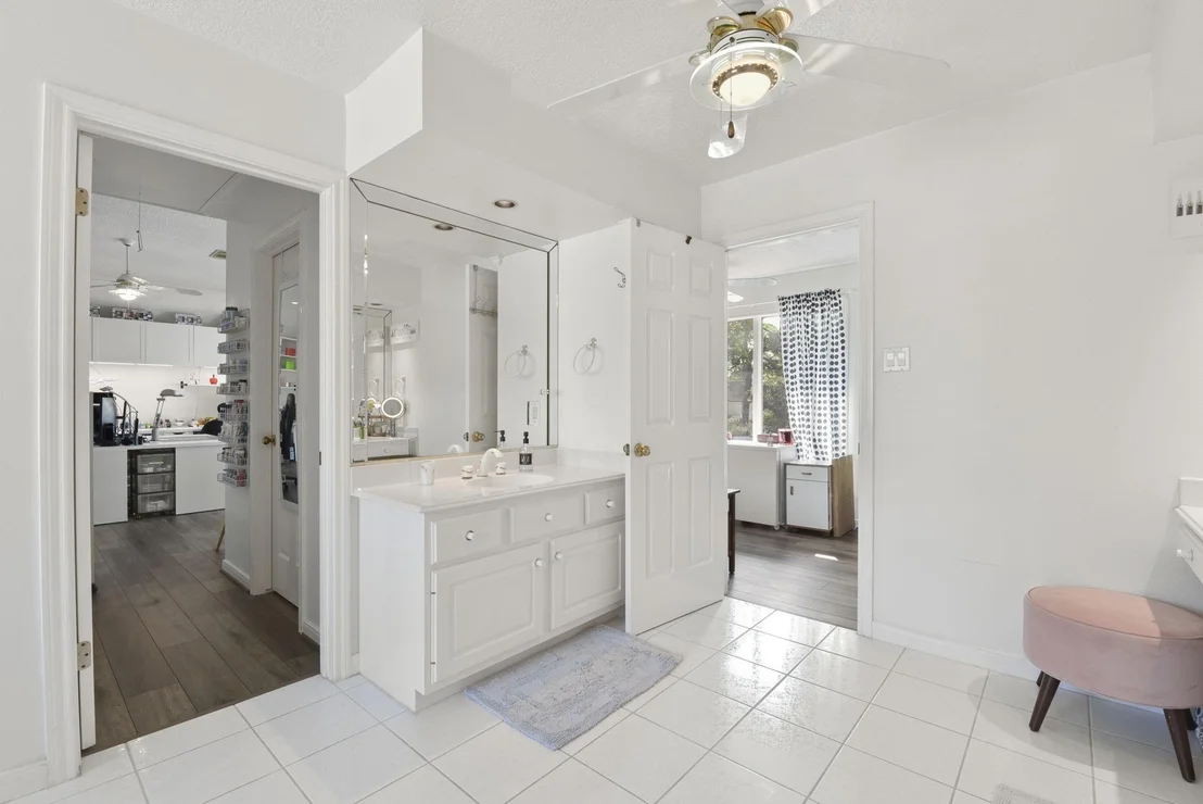Photo of 507 Anchorage Lane
