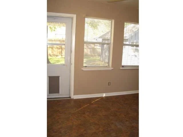 Photo of 1630 Du Barry Lane