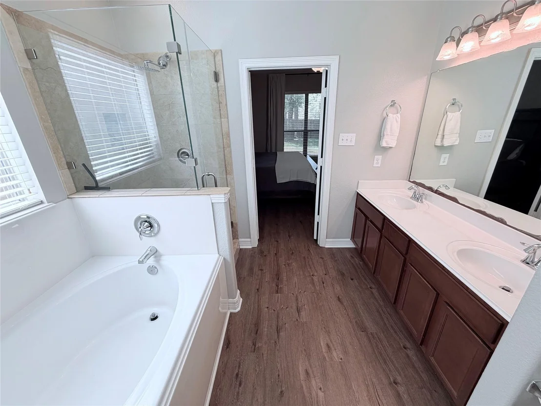 Photo of 1721 Round Oak Lane