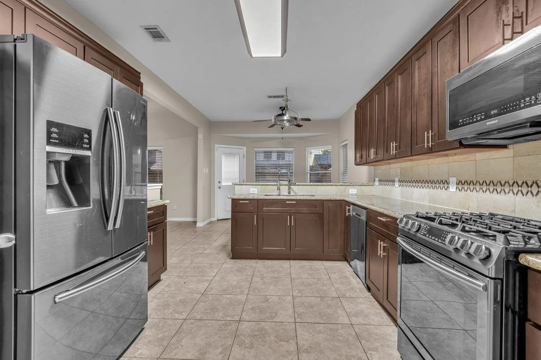 Photo of 23915 Spring Oak Drive