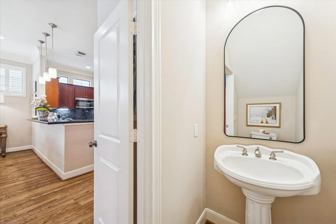 Photo of 38 Riva Row