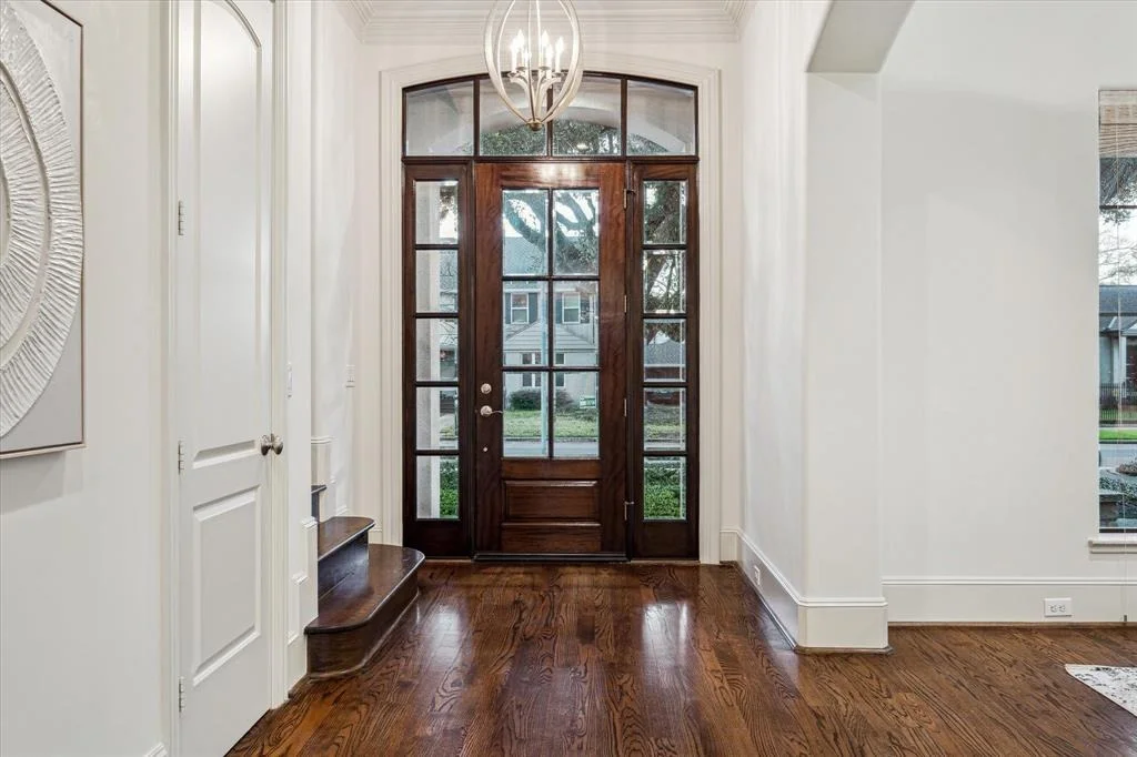 Photo of 2036 Addison Road