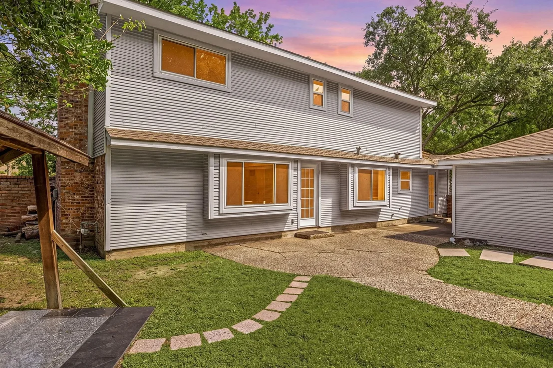Photo of 2114 Briargreen Drive