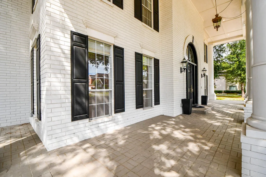 Photo of 2922 Cedar Woods Place