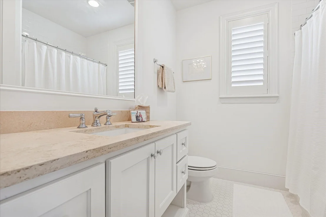 Photo of 6234 Lynbrook Drive