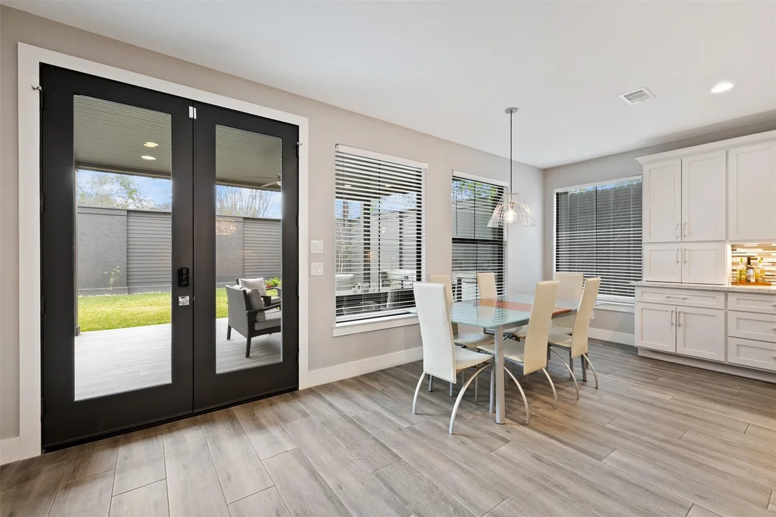 Photo of 2928 Suffolk Drive