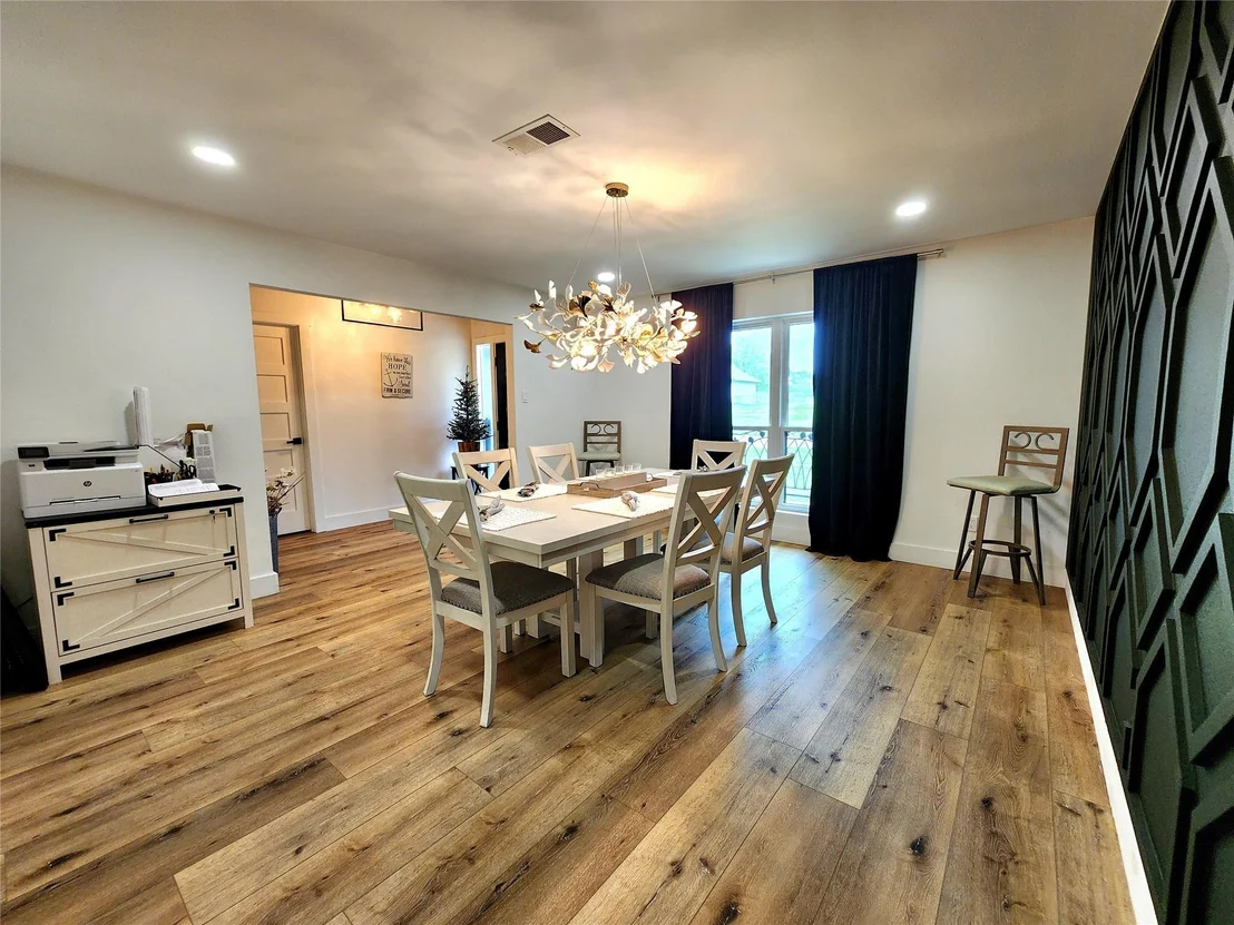 Photo of 292 Echo Lane