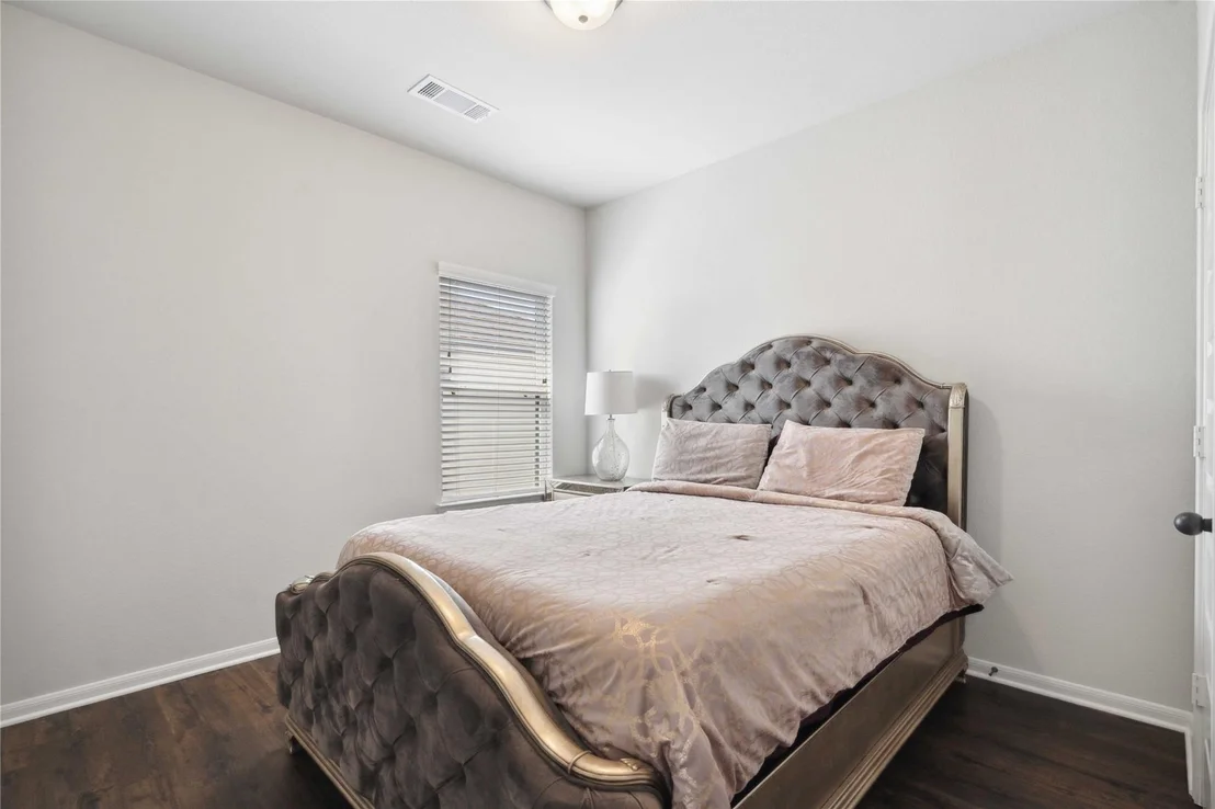 Photo of 17464 Chestnut Cove Drive