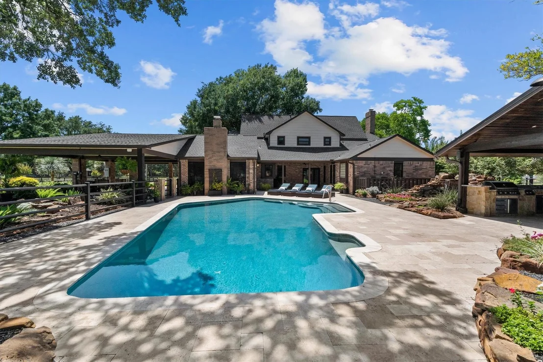 Photo of 18003 Kitzman Road