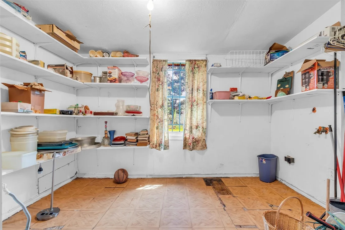 Photo of 6814 Covington Drive