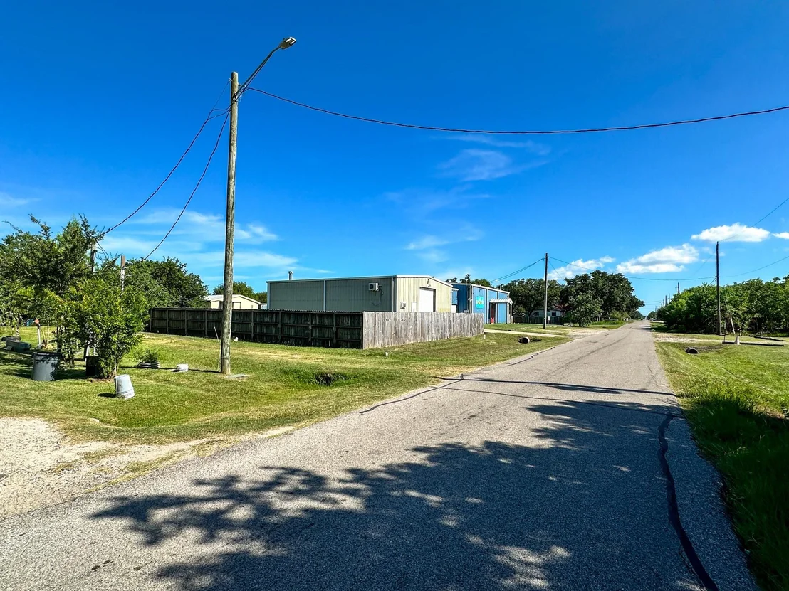 Photo of 325 5th Street