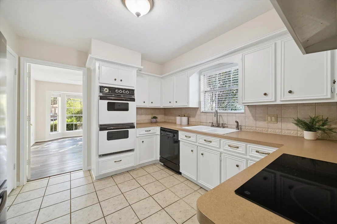 Photo of 2307 Willow Point Drive