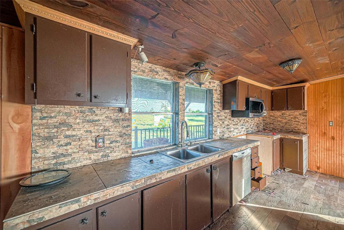 Photo of 2830 County Road 290