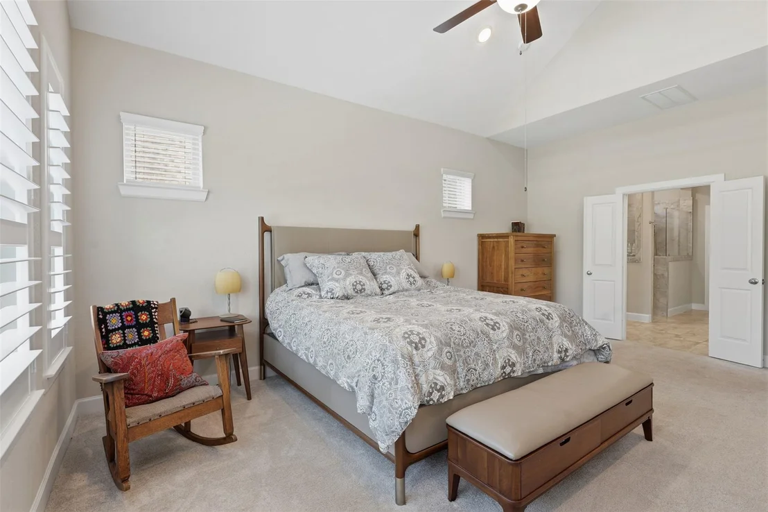 Photo of 4711 Gilbert Road