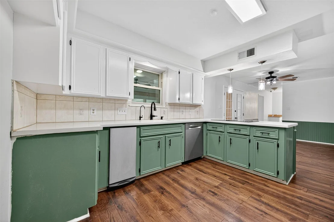 Photo of 202 Laura Lane