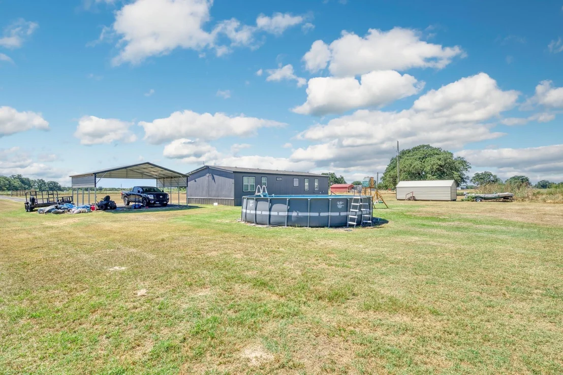 Photo of 8938 Old Highway Road