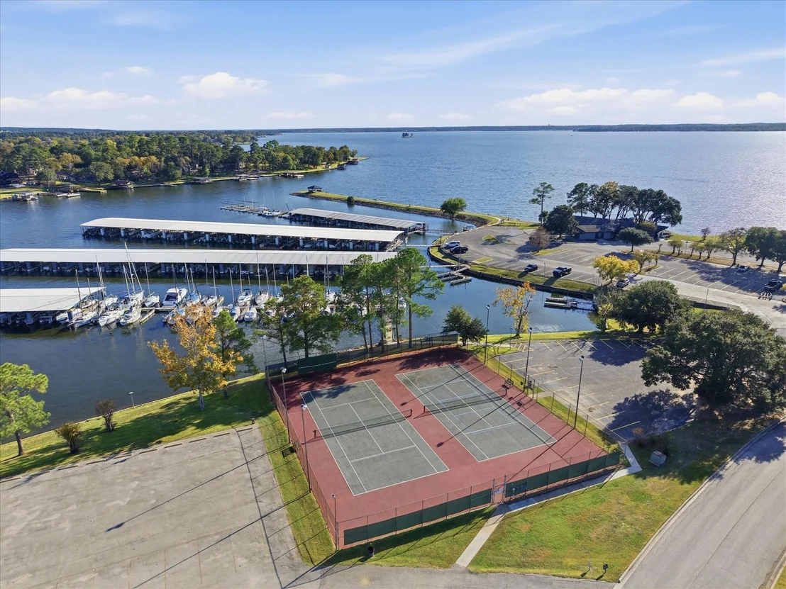 Photo of 5218 Park View Drive