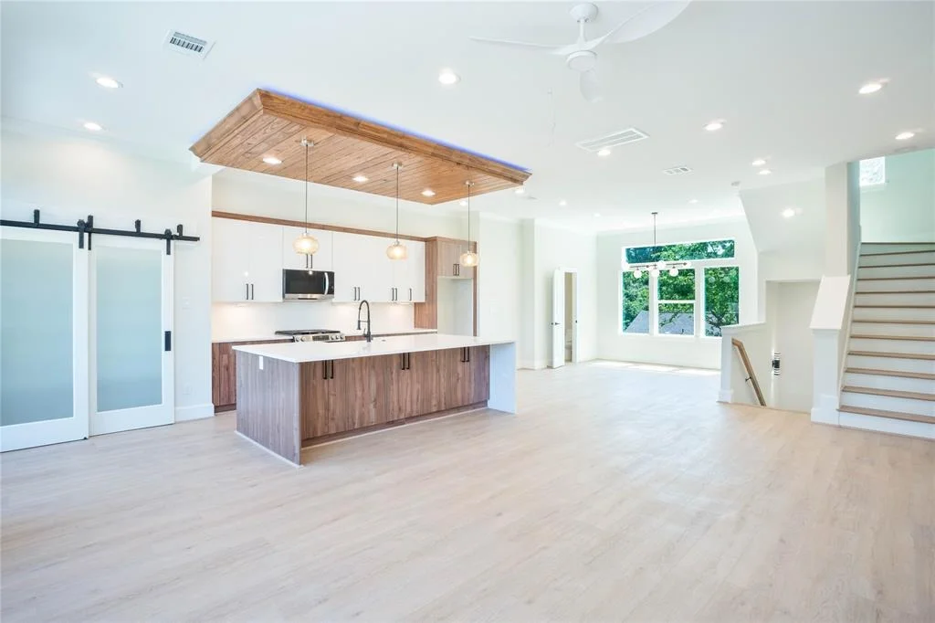 Photo of 2117 Sauer