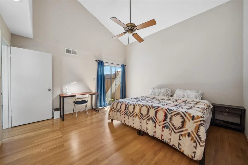 Photo of 11038 Holworth Drive