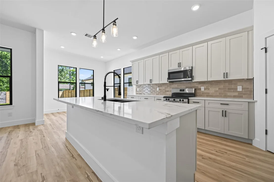 Photo of 1424 Flamingo Street