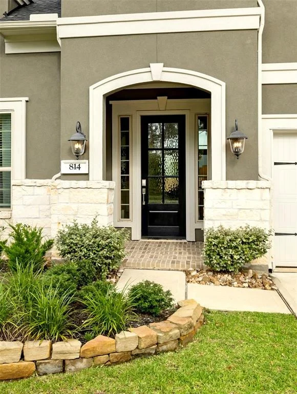 Photo of 814 Walnut Park Lane