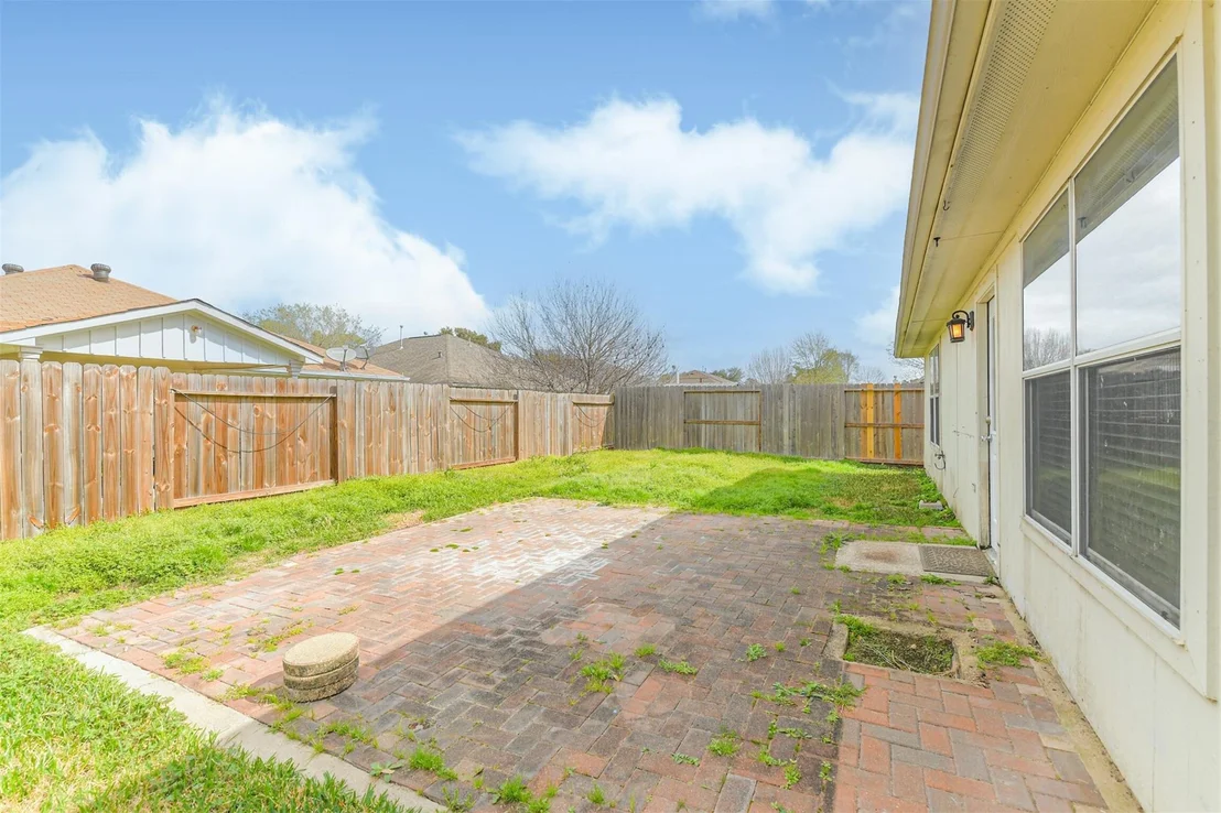 Photo of 2415 Fox River Lane