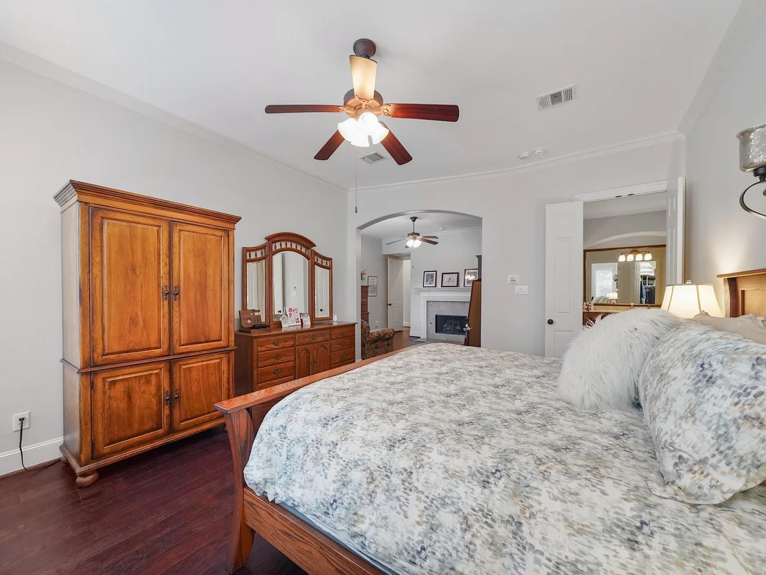 Photo of 6015 Madrone Mdw Drive