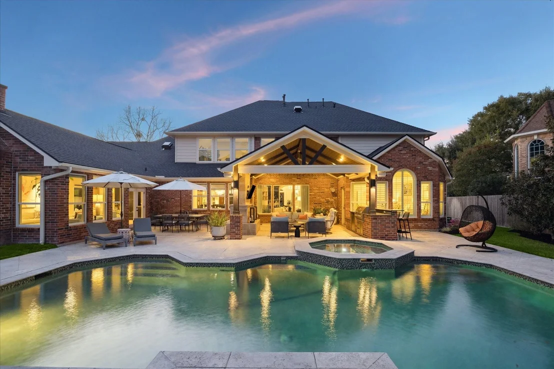 Photo of 2811 Autumn Lake Drive