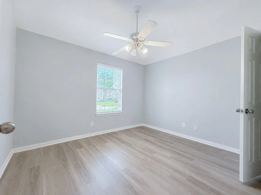 Photo of 3043 Summercrest Drive