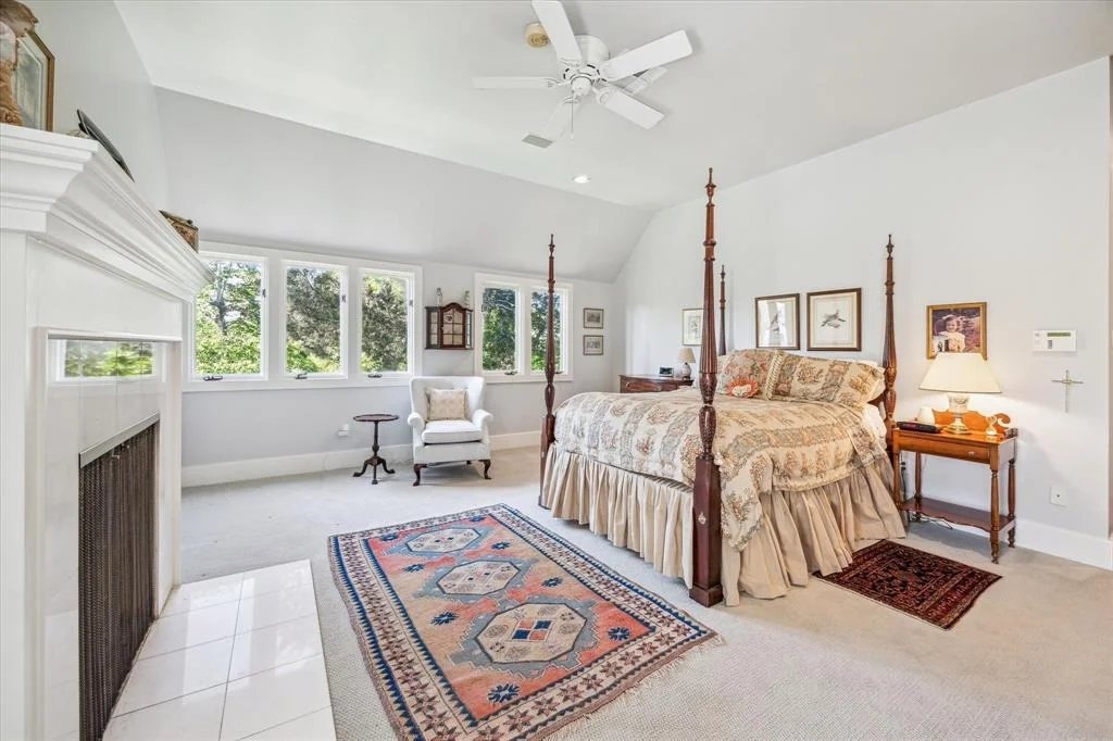 Photo of 15 River Circle