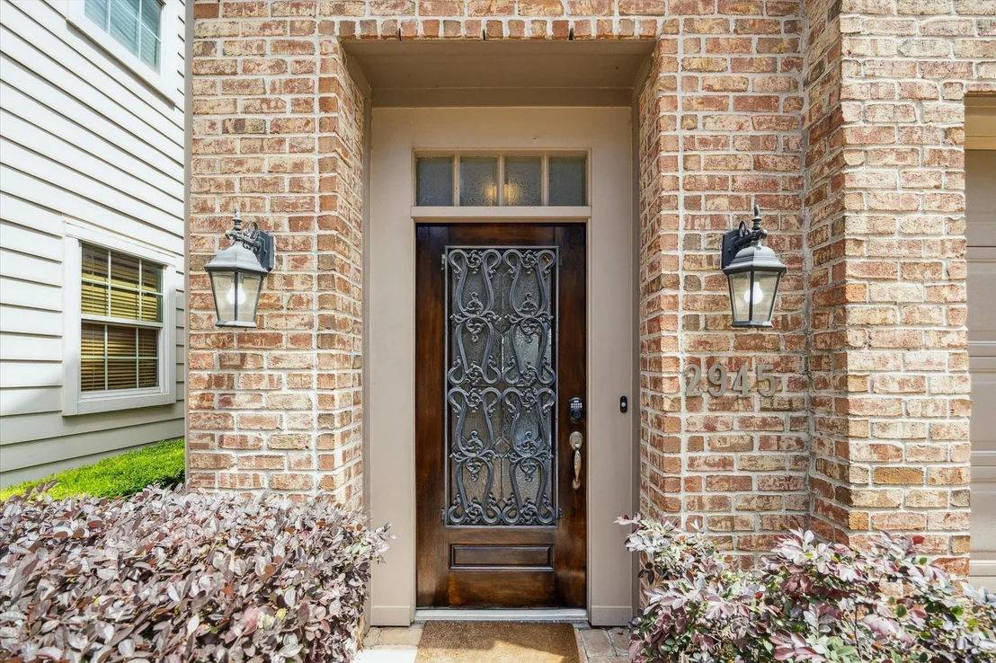 Photo of 2945 Clinton Drive