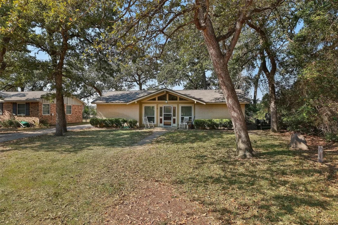 Photo of 6 Acapulco Lane