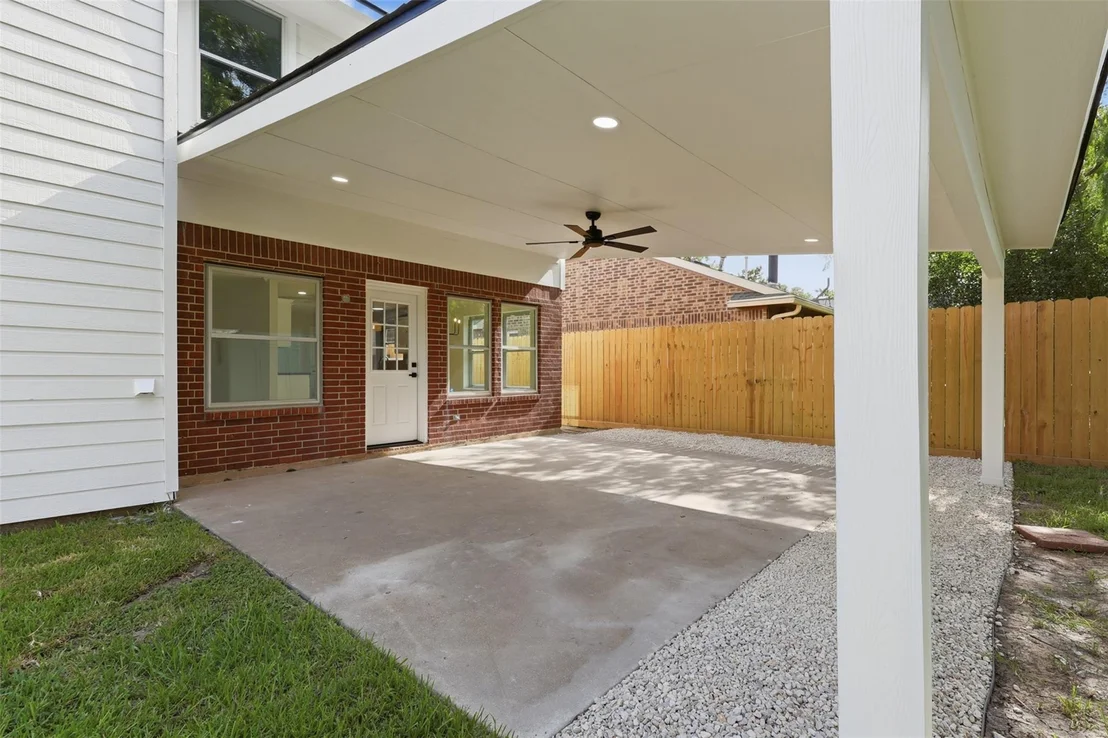 Photo of 4823 Meadowglen Drive