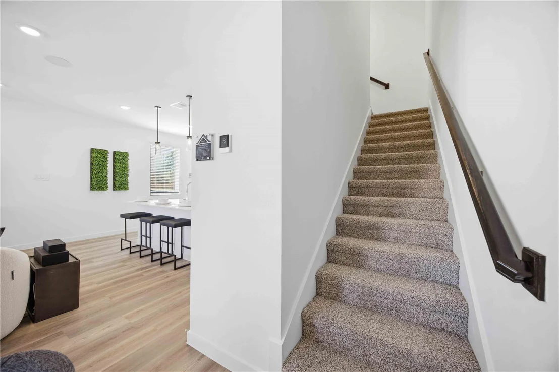 Photo of 7822 Rose Stem Drive